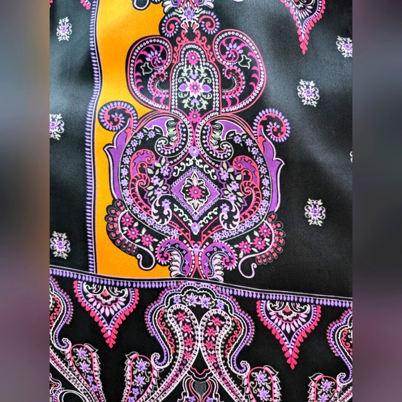 Express Tank Top - Picture 4 of 4